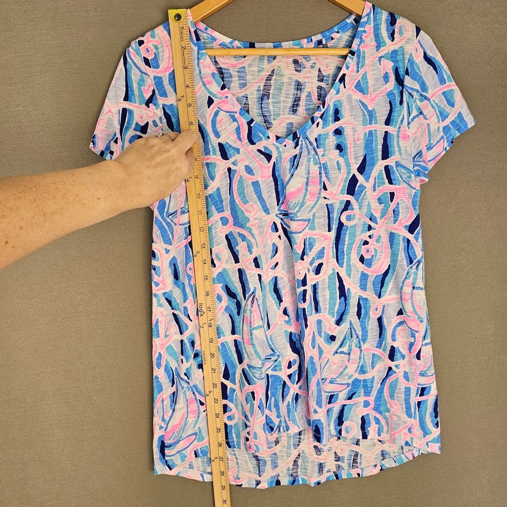 Lilly Pulitzer 100% Cotton VNeck Tee Top Womens M Lightweight Nautical Pink Blue - Picture 8 of 10